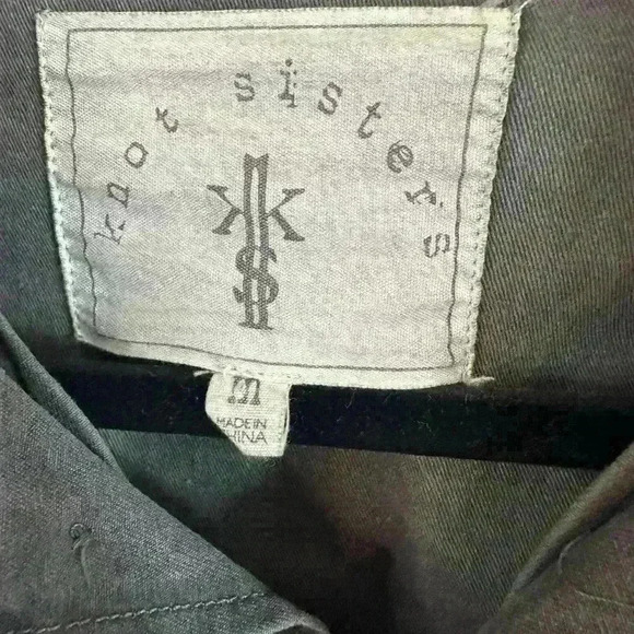 Knot Sisters Denim long sleeve shirt/  Jacket Women's Medium with patches Gypsy - Picture 2 of 4